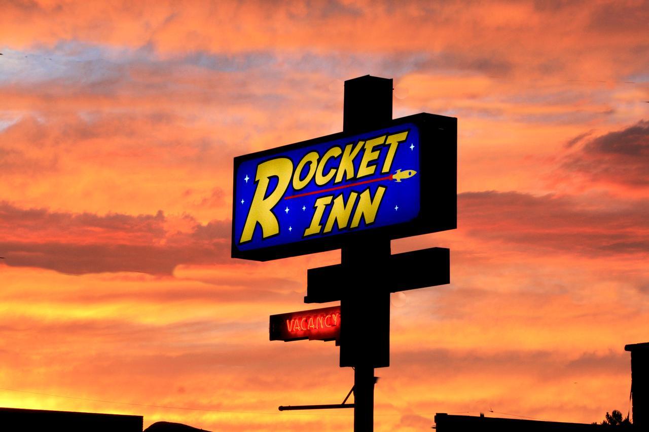Rocket Inn تروث أور كونسكيونسيس المظهر الخارجي الصورة