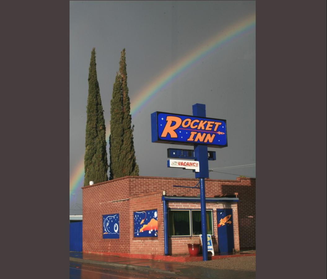 Rocket Inn تروث أور كونسكيونسيس المظهر الخارجي الصورة